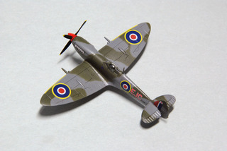 144_Spitfire_mk9-01_05.jpg