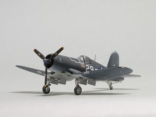 144_f4u-1a_01_04svga.jpg