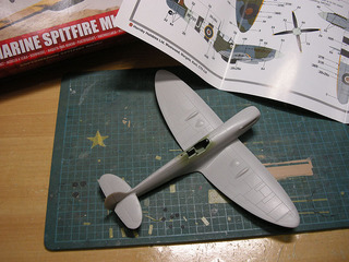 72_spitfire_mk9-02_making03.jpg